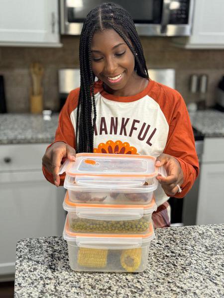 ستيرلايت حاوية طعام بلاستيكية مستطيلة ١٢ كوب – شفاف وبرتقالي